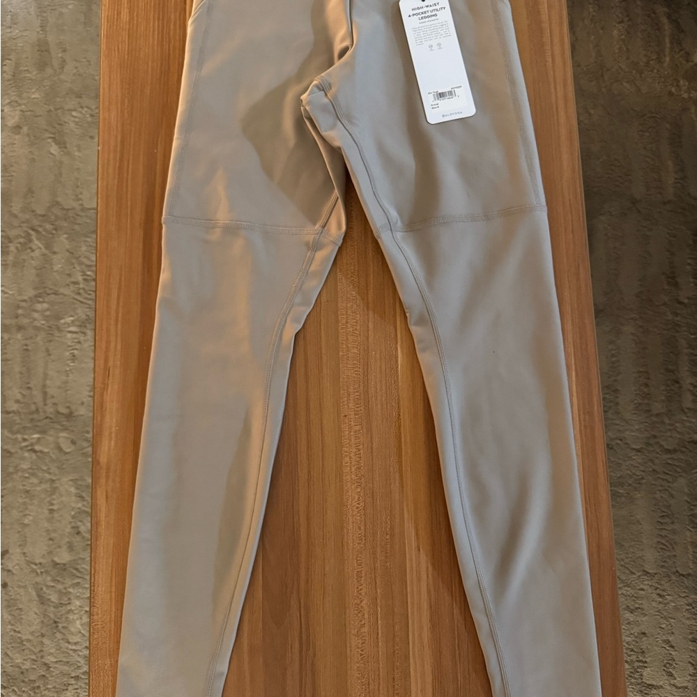 ALO Yoga Gravel High-Waist 4 pockets Leggings - NWT